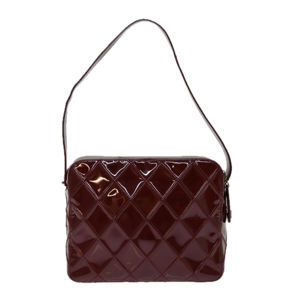 CHANEL Matelasse Shoulder Bag Enamel Red CC Auth bs14514 - Picture 2 of 16